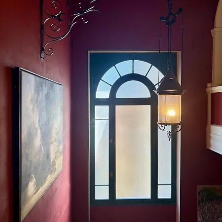 Villa Magdala-Suite Familiale Bed & Breakfast Hyeres